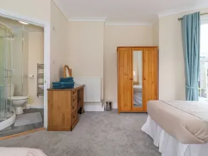 Melbreak House 1 - Room