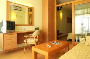 Evenia Olympic Suites - Chambre