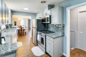 Pet-friendly Oak Park Home Near Royal Oak - Interni