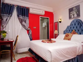 Marriot Metropolitan Hotel - Room