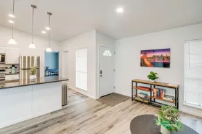 Game Room & Patio: Family Home in The Colony! - Interiør