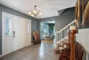 Tampa Bay Pool Home with Heated Pool - Entréinterör