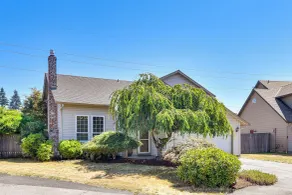 Private Outdoor Space 9 Mi to Downtown Vancouver! - Interior