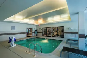 Courtyard Worcester - Piscine