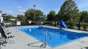 Baymont by Wyndham Dublin - Piscine