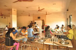 Gujarat Bhavan Hotel - Ristorante
