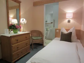 Hotel Plainbrücke | self check-in - Chambre