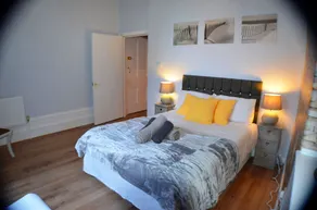 Queens Guesthouse Manchester - Room