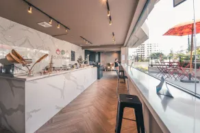 Regatta Living Hotel - Restaurant