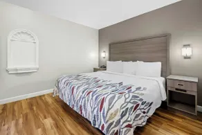 Red Roof Inn & Suites Wilson - Chambre