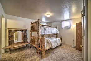 Cozy Durango Apt w/ Mtn View ~ 6 Mi to Downtown! - Interiör