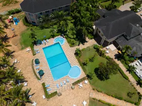 Tanga Beach Resort & Spa - Pool