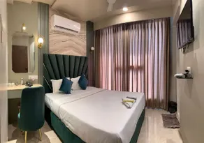 Hotel Grand Nidhivan  - Chambre