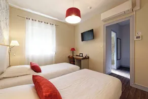 Hôtel du Commerce Et Touring Autun - Vue de la chambre