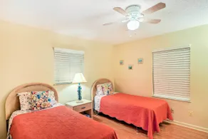 Waterfront Port St Lucie Home w/ Lanai & Pool - Innvendig