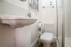 OYO Lina Guest House - Baño
