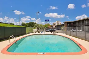 Americas Best Value Inn Augusta Historic Downtown - Pool