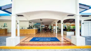 Playa Blanca Beach Resort, Spa & Residences - Recepción