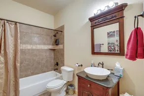Large Sterling Cabin < 1 Mi to Palisade State Park - Interior