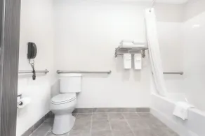 Cobblestone Inn & Suites Maryville - Badeværelse