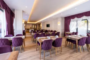 Carina Gold Hotel And Restaurant - Restaurant