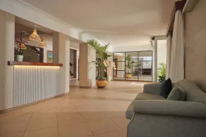 Hotel Playa Mondrago - Rezeption