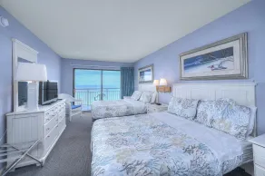 Oceanfront Luxury at Bluewater Resort - By Wavecrest Bech Vacations - Chambre