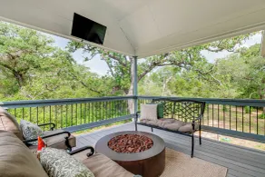 6 Mi to Lake Somerville: Barndominium on 20 Acres - Interior