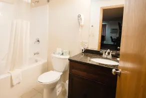 Days Inn by Wyndham Minot - Salle de bain