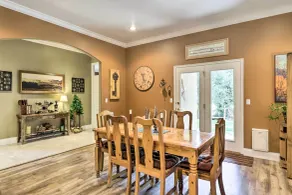 Secluded Home w/ Hot Tub & Mountain Views! - Interiör