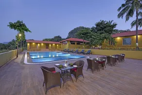  GIR LION SAFARI CAMP - Piscina