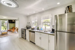 Riverfront Tennessee Retreat w/ Patio & Boat Ramp! - Interiør