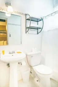 Villa Verde Inn - Bathroom