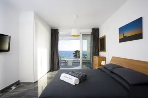 Paradise Cove Luxurious Beach Villas - Room
