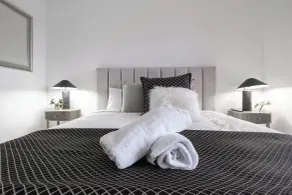 CBD Apartments by the International - Zimmer