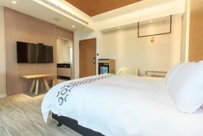 Urban Oasis Inn - Bathroom