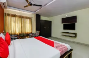 Hotel Maruthi Residency Inn - View from room