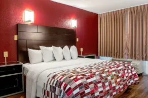 Red Roof Inn Slidell  - Chambre