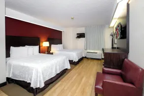 Red Roof Inn PLUS+ Palm Coast - Quarto