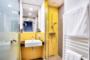 tinyTwice Hotel Wiesbaden - Bagno