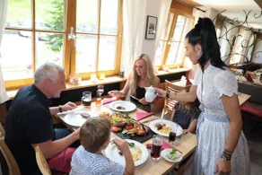 Familienhotel Kleinwalsertal - Restaurang