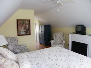 The Colonel's In B&B - Room