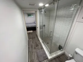 Adorable 1 Bedroom Suite With Kitchen Fireplace - Bathroom