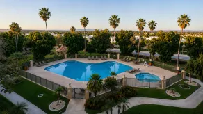 Yuma Inn & Suites - Pool