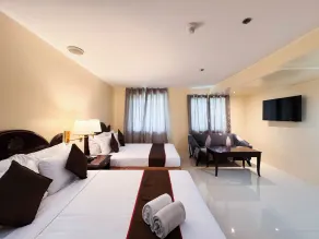 Palladium Suites Hotel - Zimmer