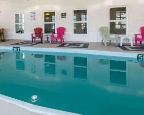 Quality Inn - Pool