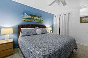 Sunshine shores boutique apartments - Room