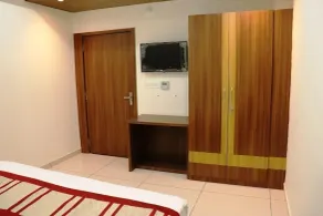 Hotel Kashi Inn - Chambre