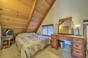 6 Mi to Yosemite Nat'l Park: 14-Acre Retreat! - Interior