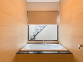 Elegant and Spacious 3BR (12 pax) Vimala Hills Villa & Resort Gadog By Travelio - Bathroom